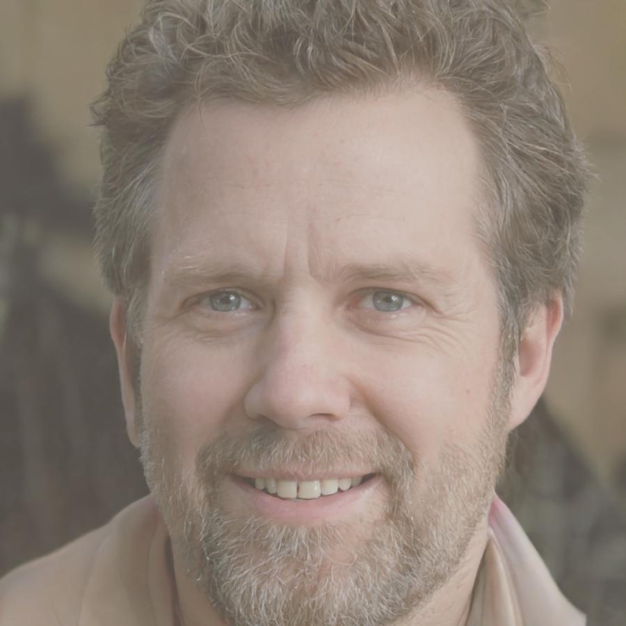 Ведущий финансовый консультант и преподаватель